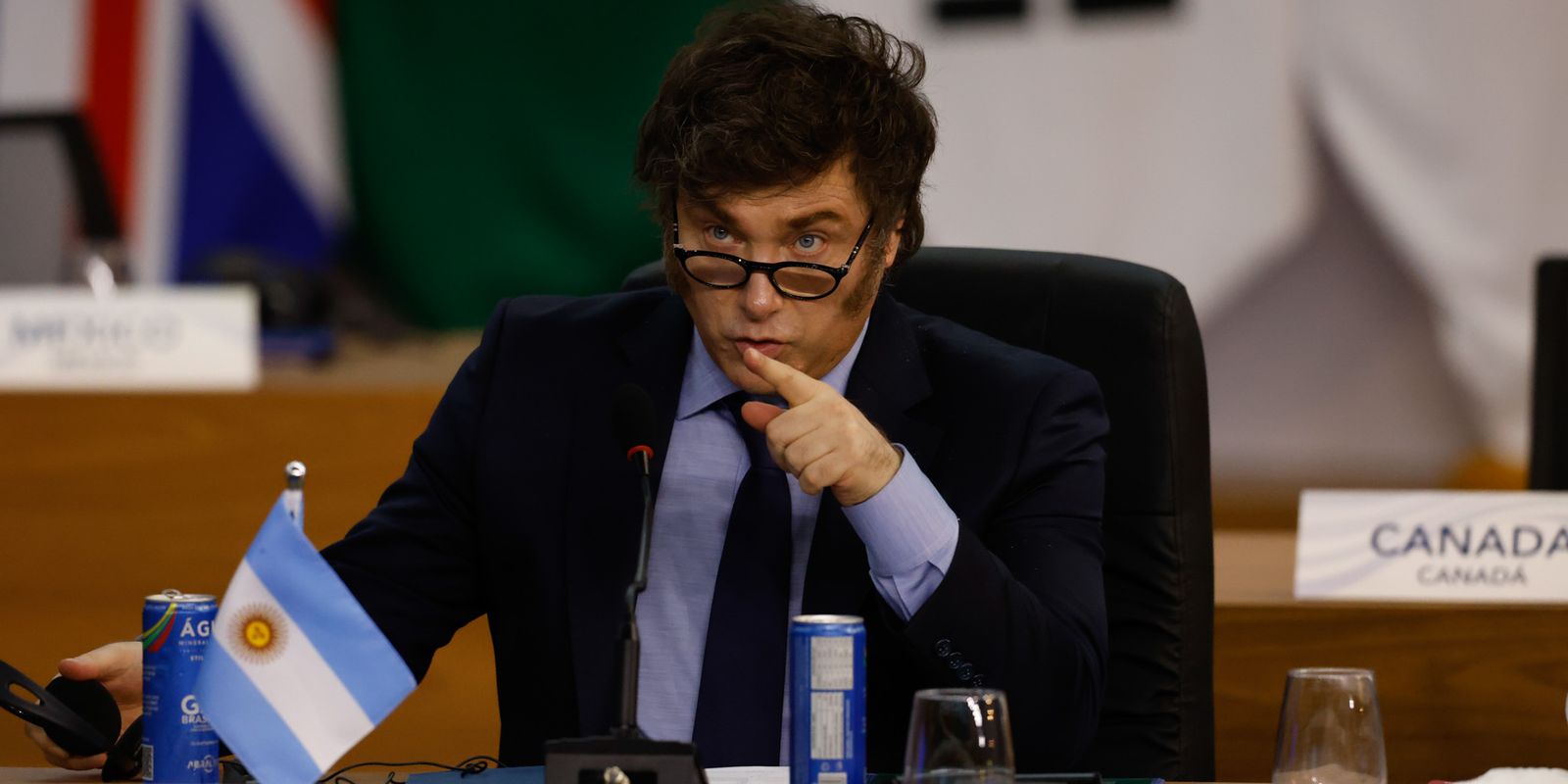 milei-restringe-imigracao-e-permanencia-de-estrangeiros-na-argentina milei-restringe-imigracao-e-permanencia-de-estrangeiros-na-argentina