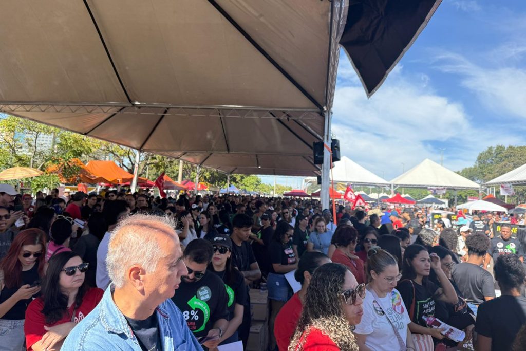 gdf-entrara-na-justica-contra-greve-dos-professores:-“abusiva”