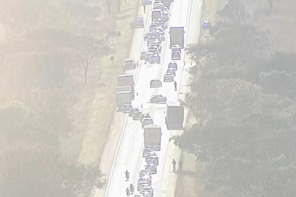 acidente-entre-carro-e-moto-deixa-dois-mortos-na-df-001