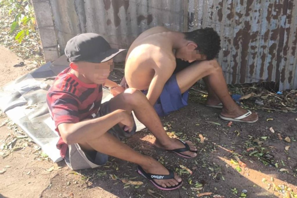 homem-e-adolescente-colocam-fogo-de-proposito-em-area-ecologica-do-df