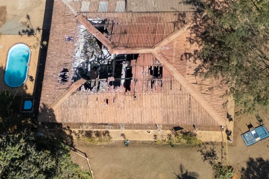imagens-de-drones-mostram-como-ficou-clinica-apos-incendio-que-matou-5