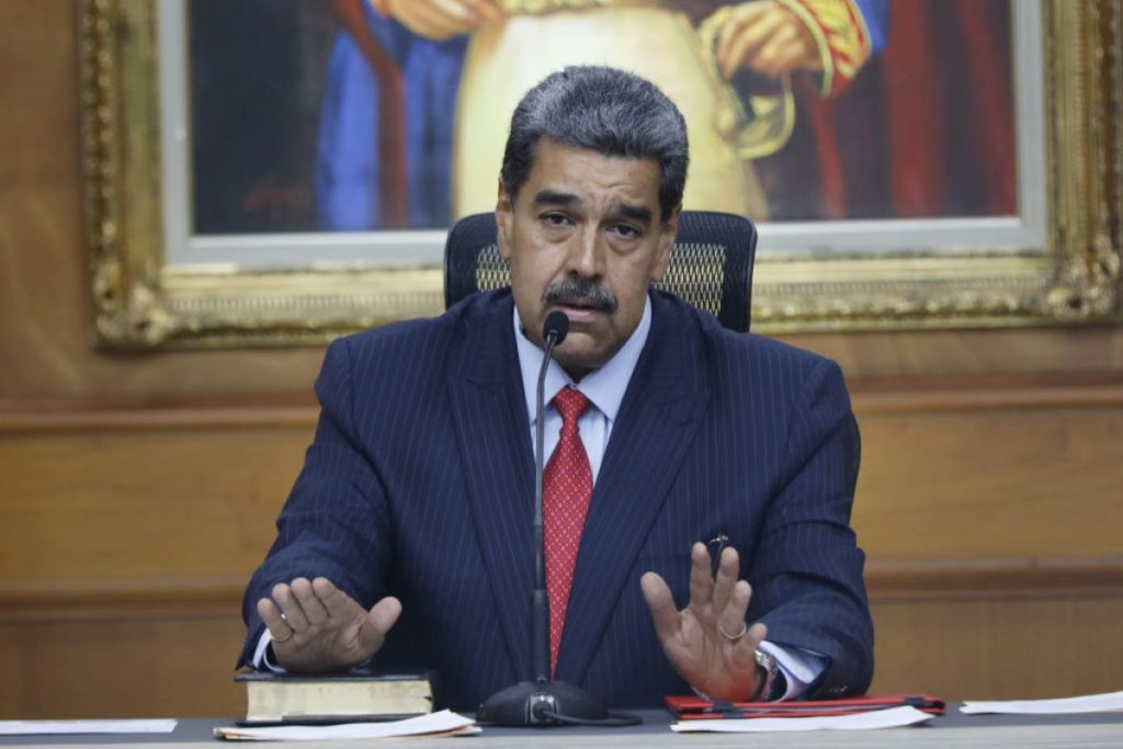venezuela:-maduro-mobiliza-ate-pescadores-para-lutar-contra-os-eua
