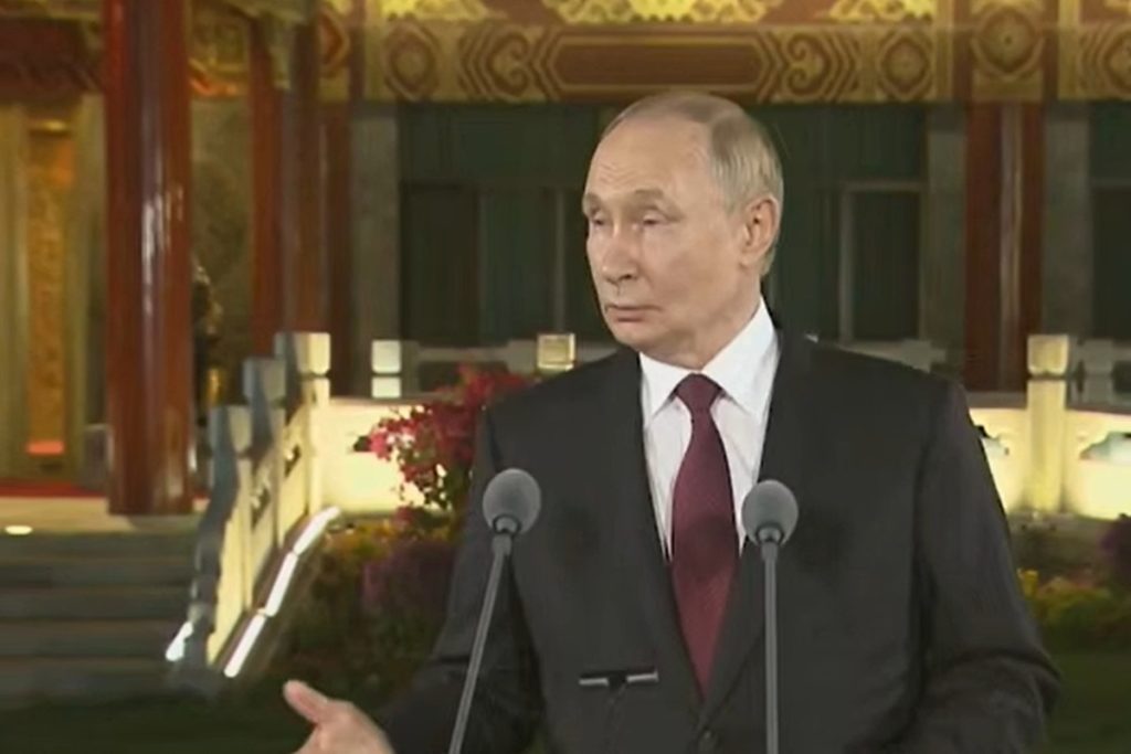 putin-se-diz-pronto-para-encontrar-zelensky:-“que-venha-a-moscou”
