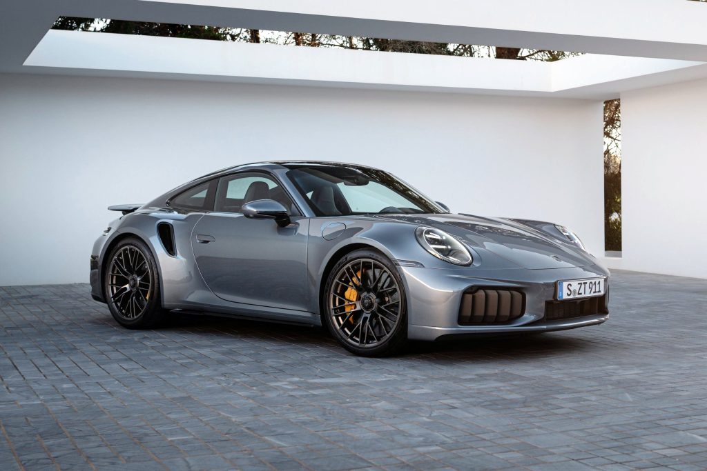 novo-porsche-911-turbo-s-e-hibrido-com-711-cv-e-tem-data-de-estreia-no-brasil