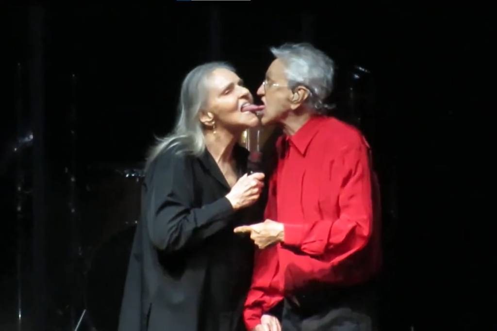 como-caetano-veloso-deu-primeiro-empurrao-na-carreira-de-angela-ro-ro