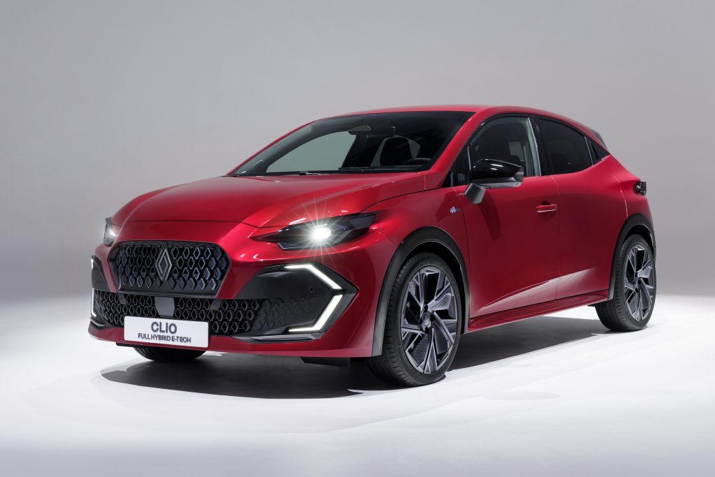 renault-clio-tem-nova-geracao-irreconhecivel-e-com-motor-1.8-hibrido