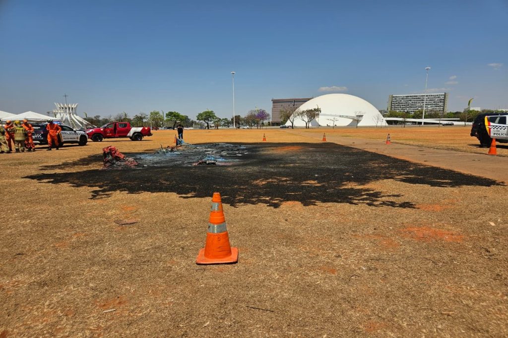 pm-do-df-prende-homem-suspeito-de-incendiar-banheiros-na-esplanada