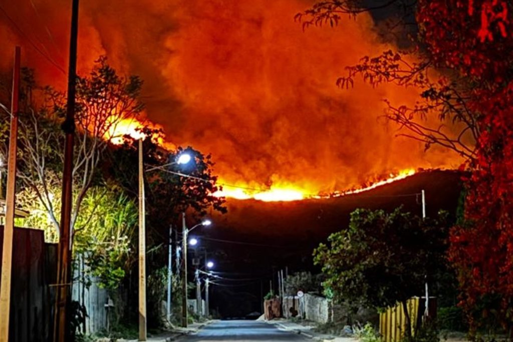 pirenopolis-e-atingida-novamente-por-incendio;-veja-video