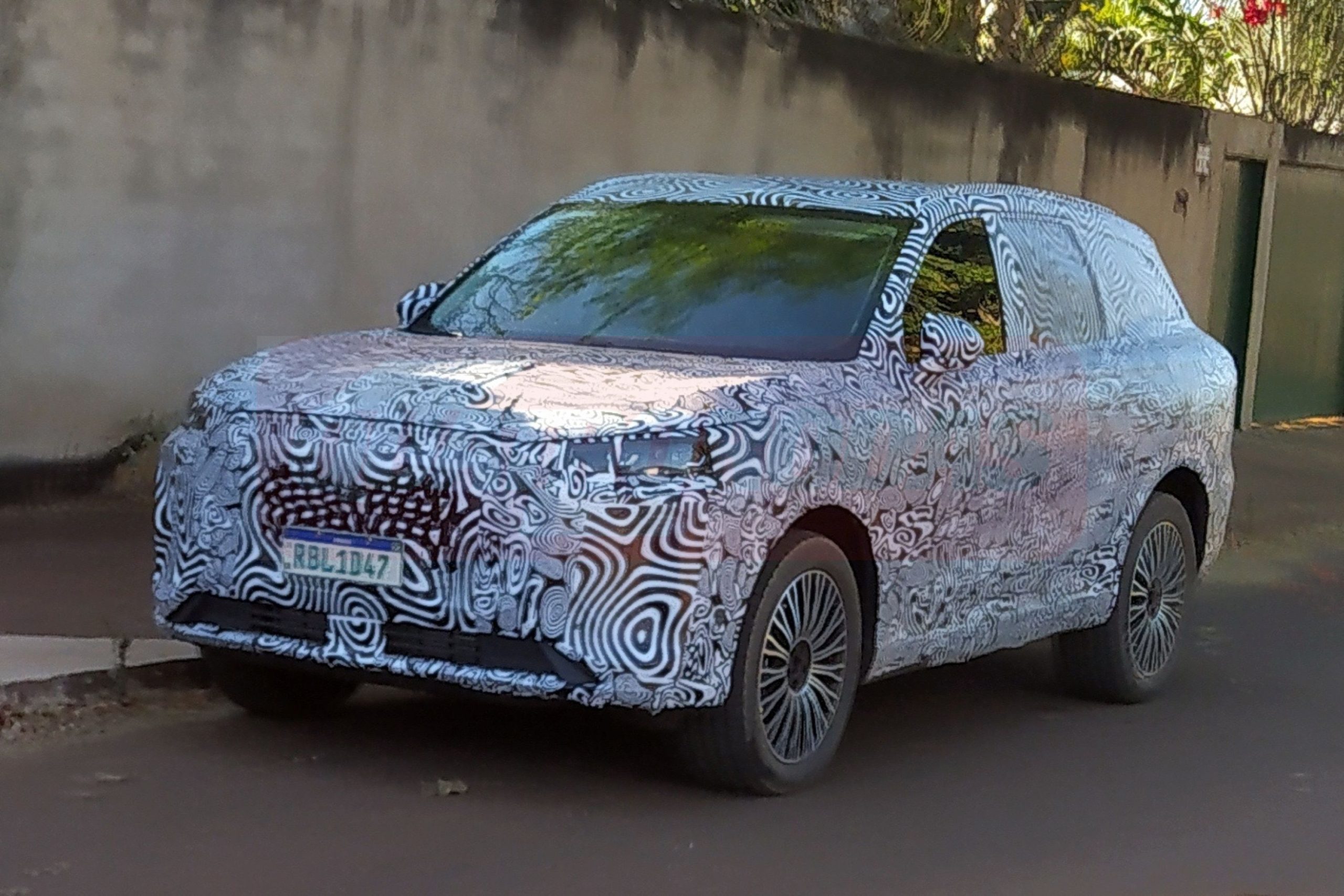 tiggo-9-esta-em-testes-no-brasil-para-ser-o-caoa-chery-mais-luxuoso