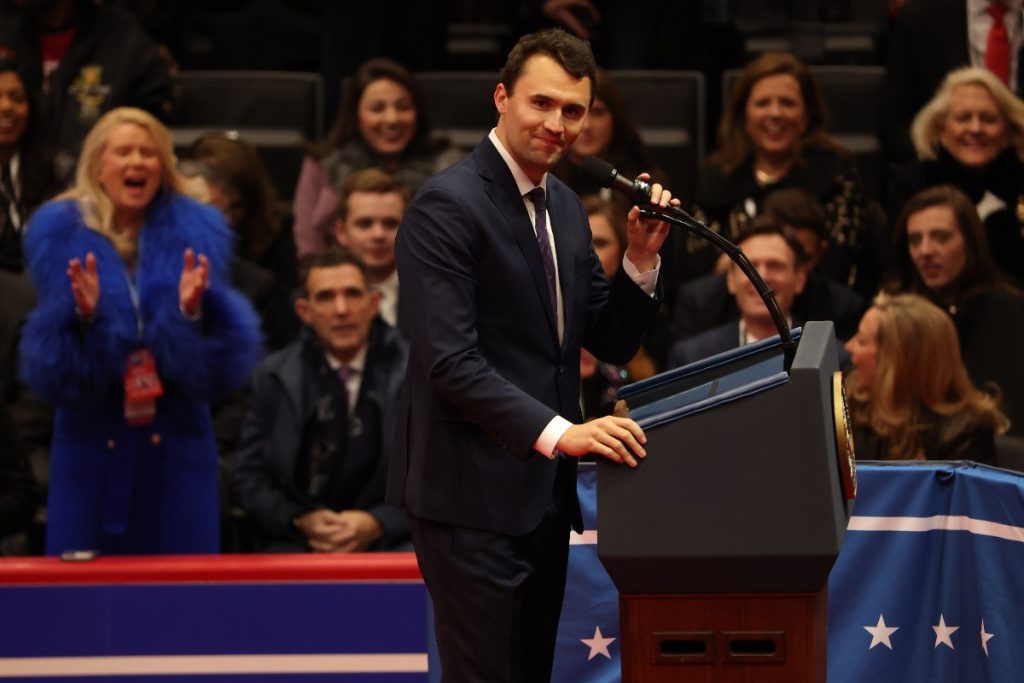 fbi-recupera-arma-usada-para-matar-charlie-kirk,-influencer-pro-trump