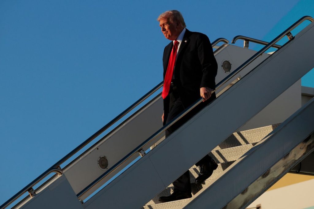 trump-chega-ao-egito-para-assinar-acordo-de-cessar-fogo-em-gaza