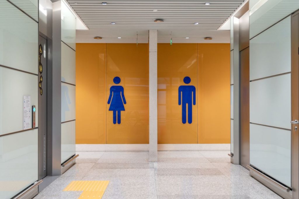 projeto-quer-obrigar-comercio-do-df-a-disponibilizar-banheiro-de-graca