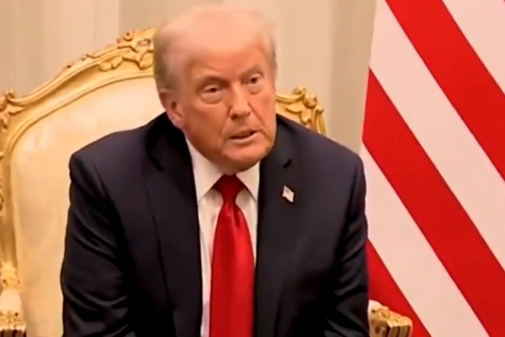 trump-autoriza-cia-a-realizar-“acoes-secretas-e-letais”-na-venezuela