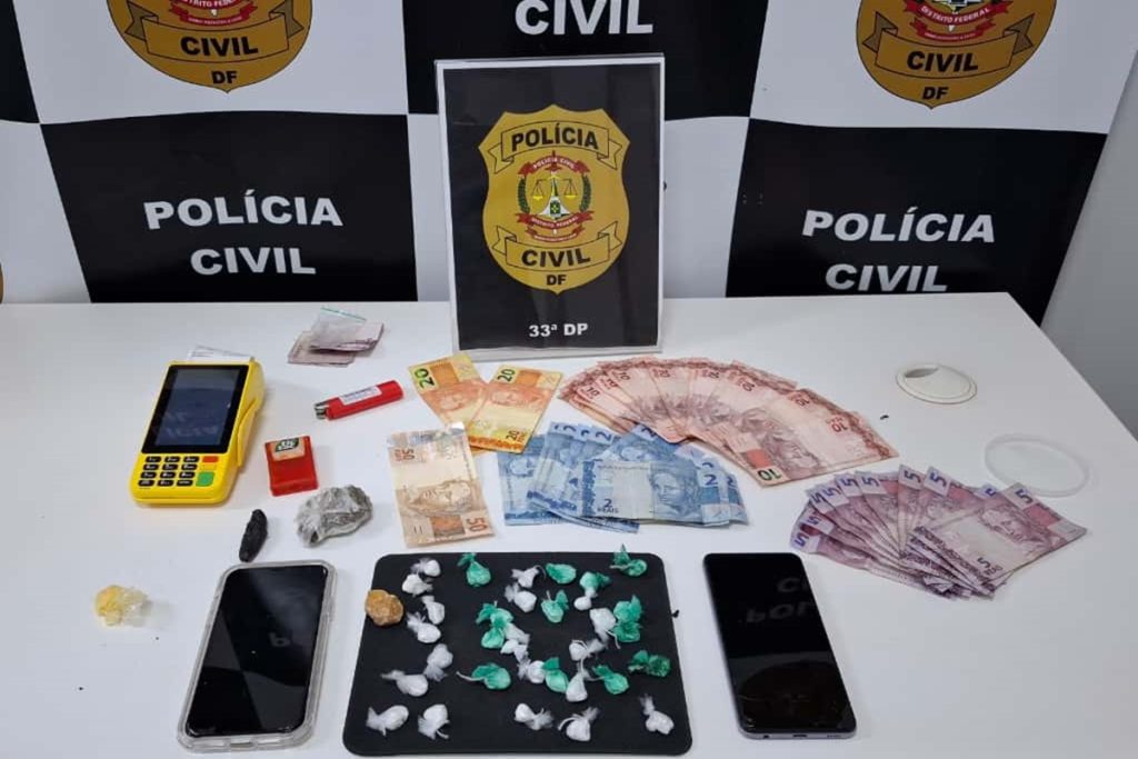 traficante-e-presa-com-32-porcoes-de-cocaina-escondidas-nas-roupas