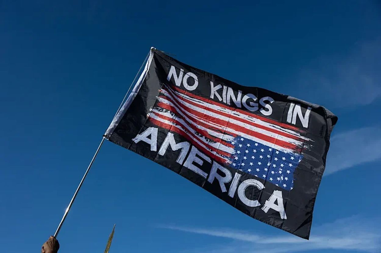“no-kings”:-trump-posta-video-de-ia-em-que-joga-fezes-sobre-pessoas “no-kings”:-trump-posta-video-de-ia-em-que-joga-fezes-sobre-pessoas