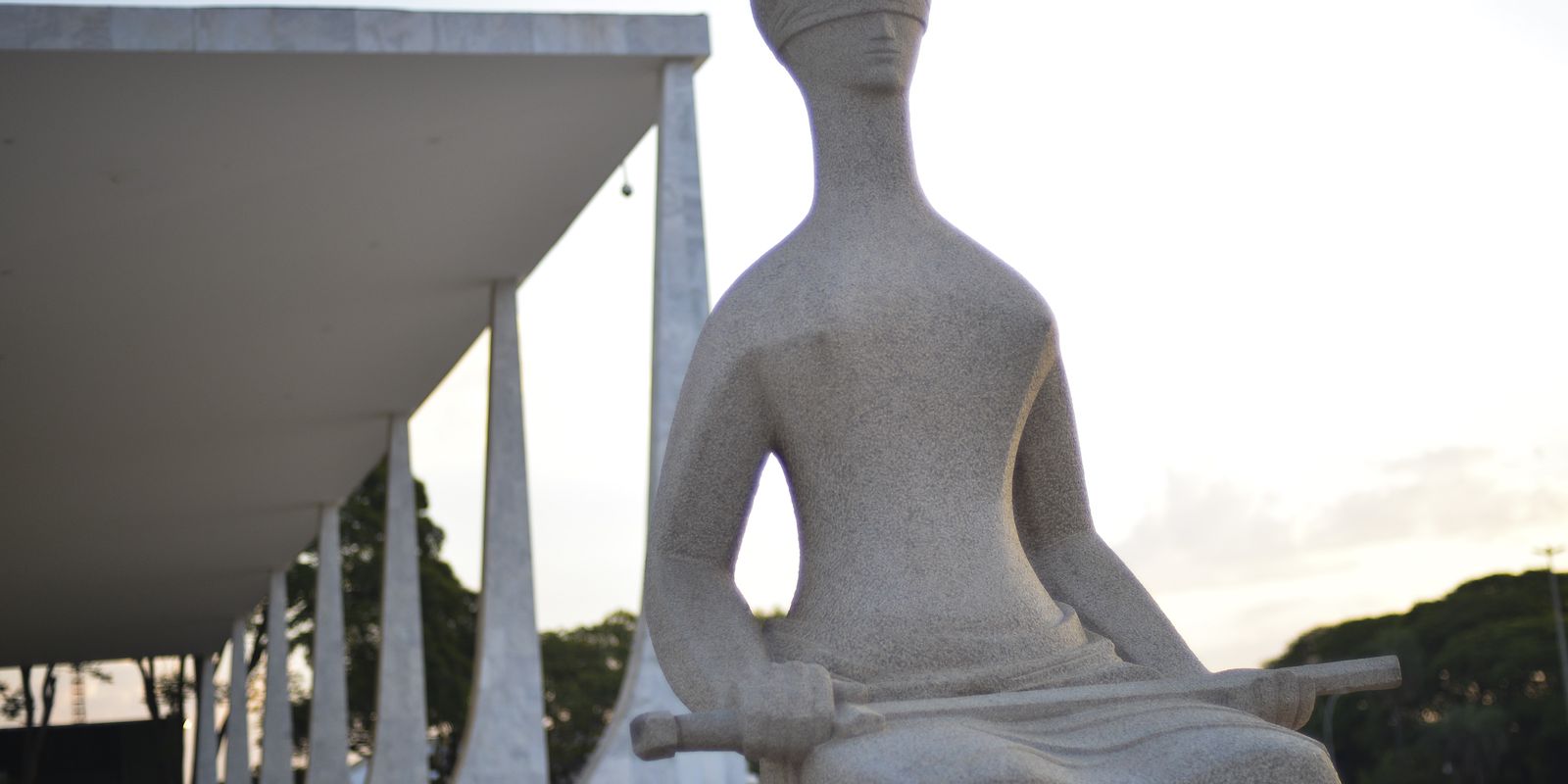 stf-derruba-decisao-que-autoriza-enfermeiros-a-fazer-aborto-legal stf-derruba-decisao-que-autoriza-enfermeiros-a-fazer-aborto-legal