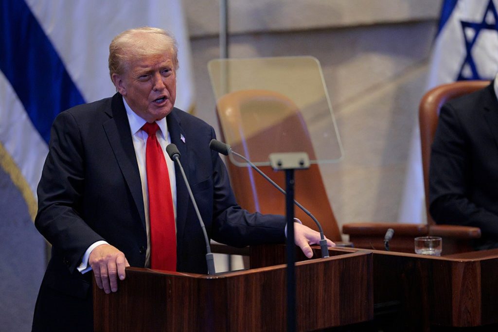 trump-repete-roteiro-usado-contra-maduro-e-liga-petro-ao-trafico