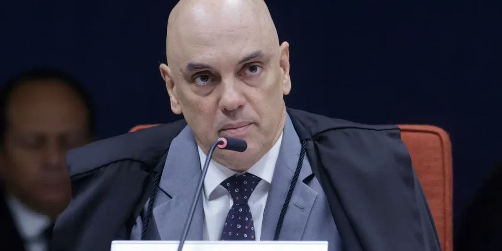 moraes-quer-reabrir-inquerito-contra-valdemar-costa-neto-por-golpe