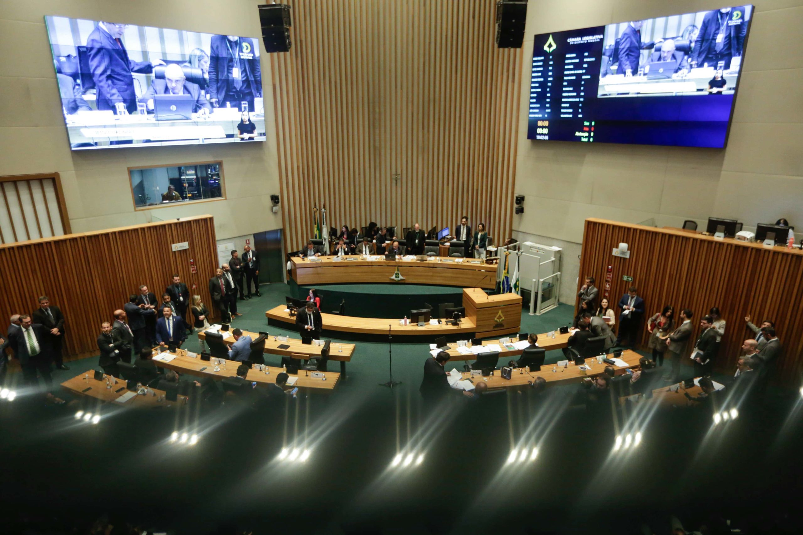 camara-legislativa-aprova-r$-56,4-mi-em-creditos-para-orgaos-no-df camara-legislativa-aprova-r$-56,4-mi-em-creditos-para-orgaos-no-df