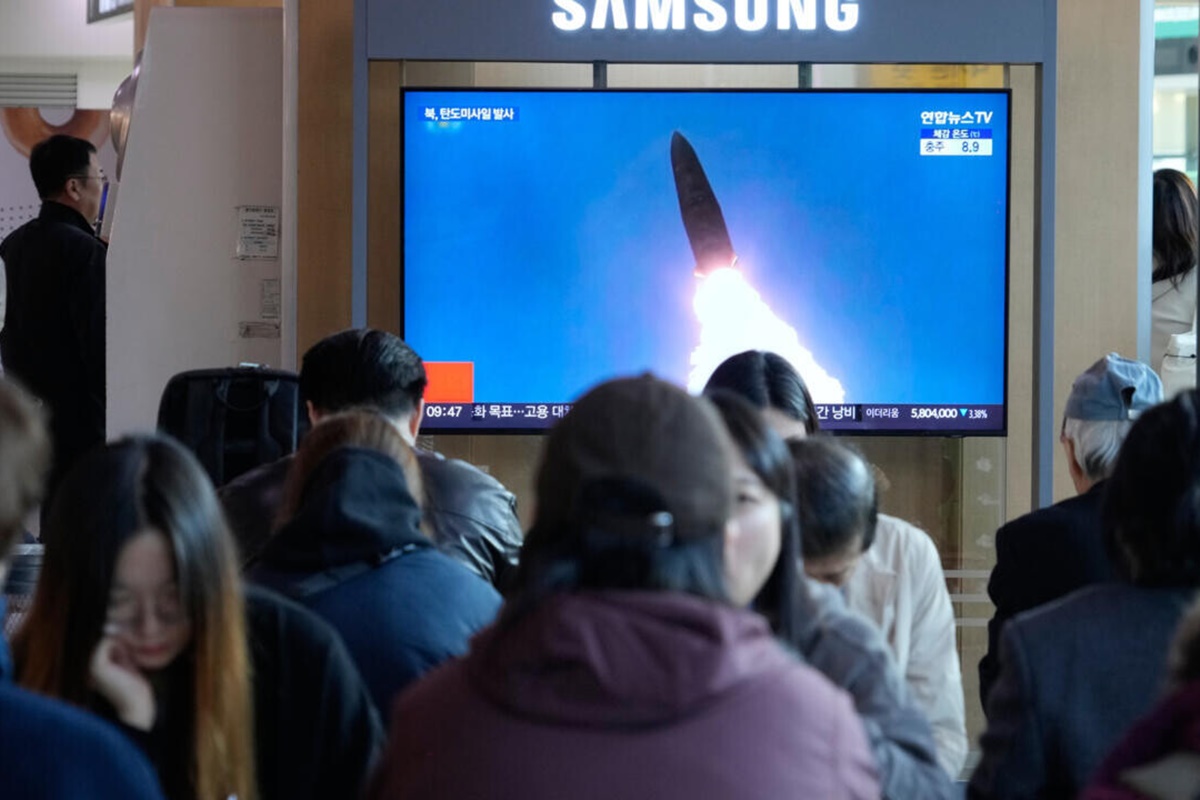 coreia-do-norte-dispara-misseis-balisticos-e-deixa-coreia-do-sul-em-alerta coreia-do-norte-dispara-misseis-balisticos-e-deixa-coreia-do-sul-em-alerta