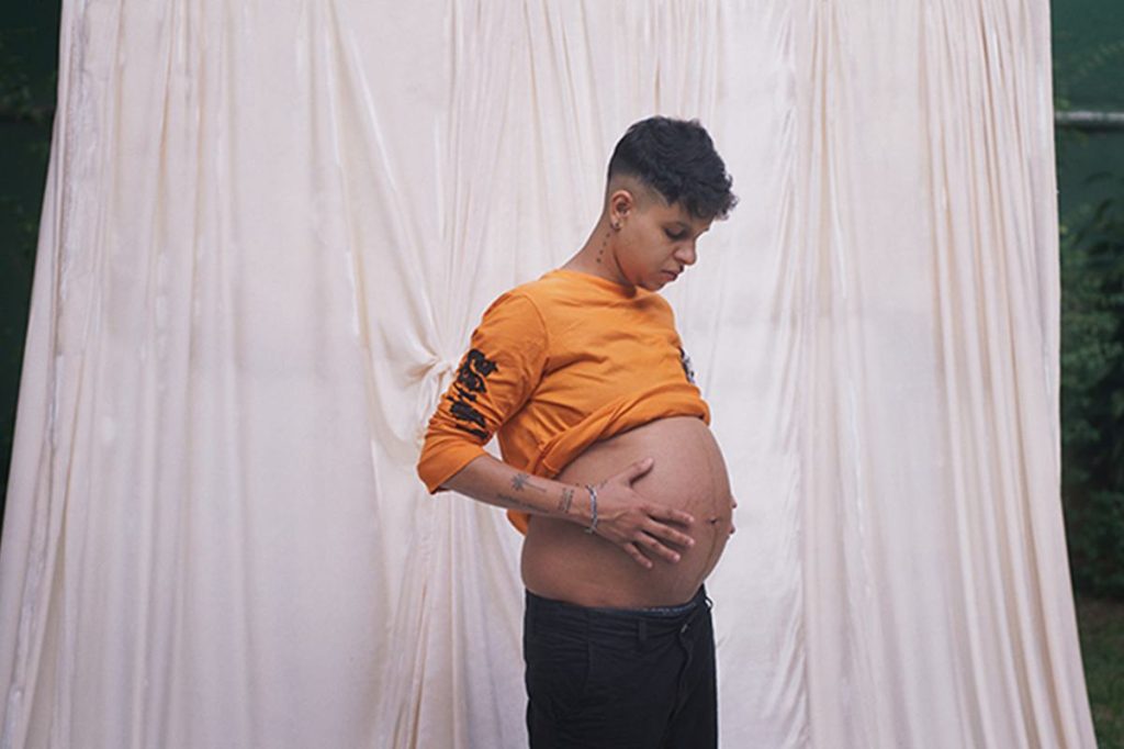 documentario-apolo-mostra-gestacao-trans-e-desafios-no-sus