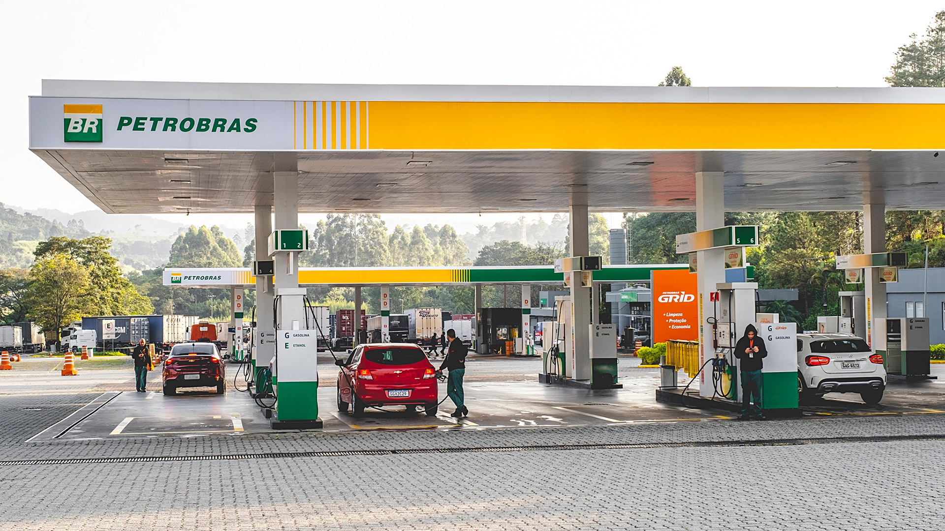 gasolina-cai-quase-5%-de-preco-apos-reducao-da-petrobras gasolina-cai-quase-5%-de-preco-apos-reducao-da-petrobras