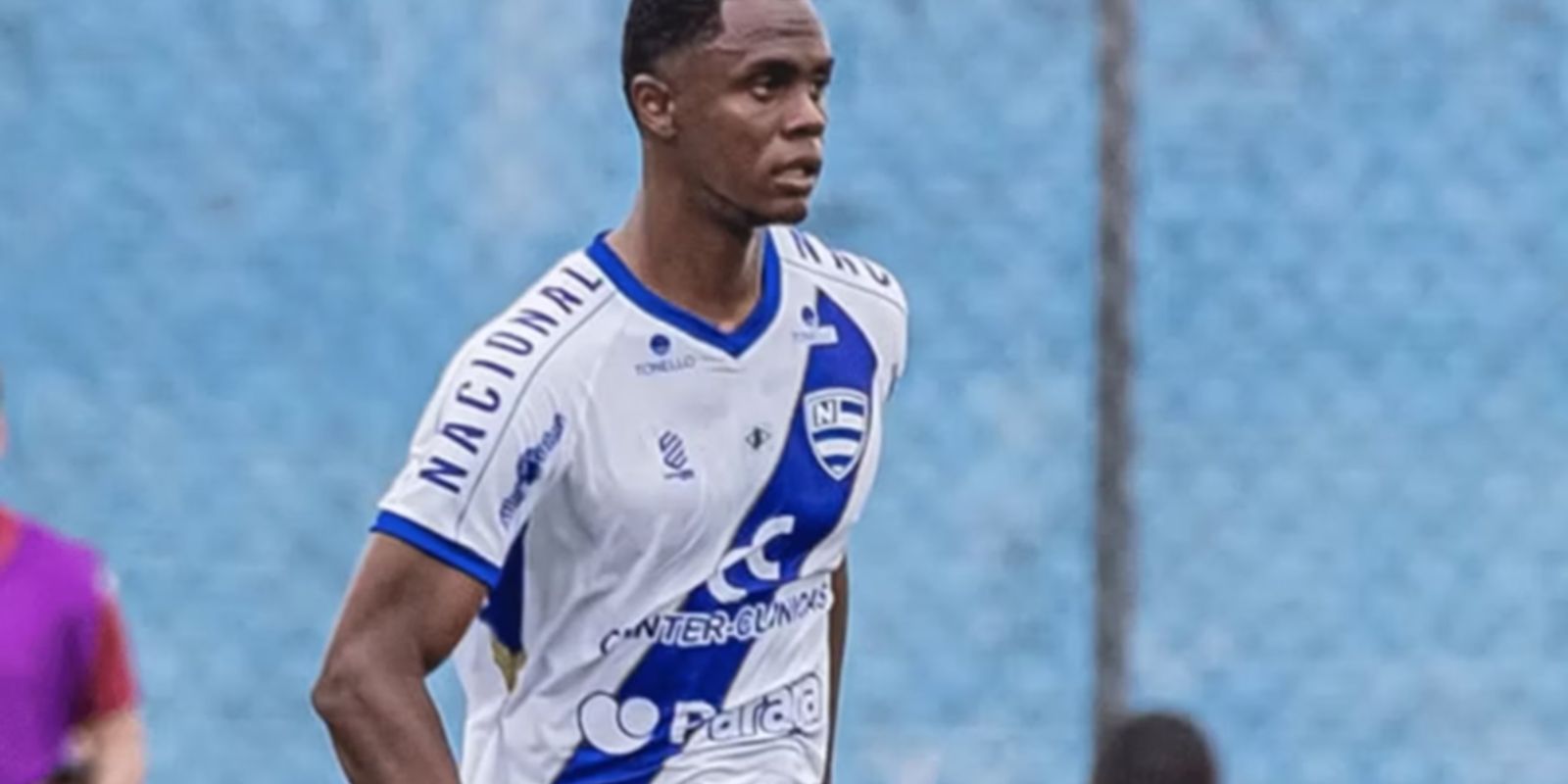 no-parana,-jogador-vitima-de-racismo-leva-punicao-maior-que-agressor no-parana,-jogador-vitima-de-racismo-leva-punicao-maior-que-agressor