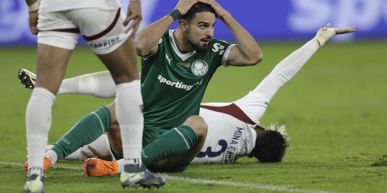 palmeiras-sente-altitude-de-quito,-joga-mal-e-perde-de-3-a-0-para-ldu palmeiras-sente-altitude-de-quito,-joga-mal-e-perde-de-3-a-0-para-ldu
