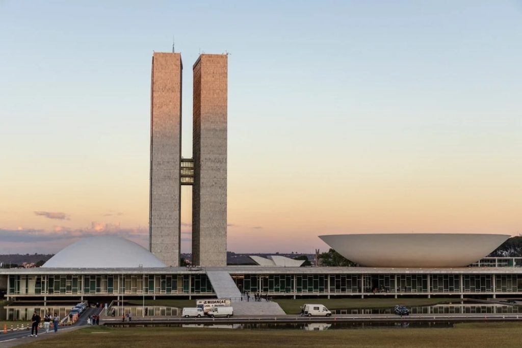 principio-de-incendio-atinge-camara-dos-deputados-neste-sabado-(25/10)