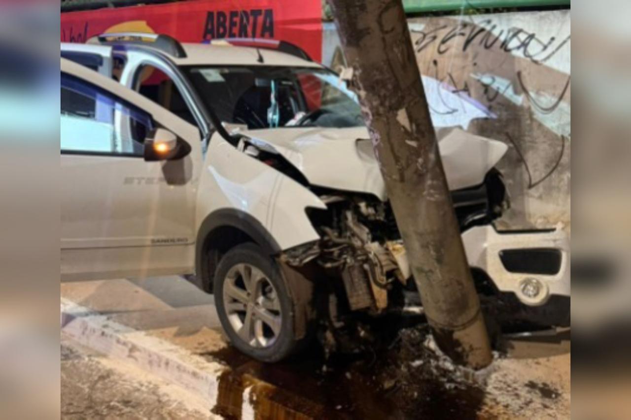 veja-como-ficou-o-carro-do-motorista-vitima-de-tentativa-de-latrocinio veja-como-ficou-o-carro-do-motorista-vitima-de-tentativa-de-latrocinio