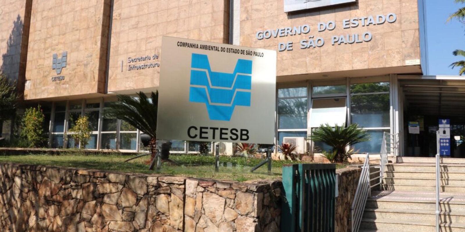 cetesb-investiga-mortandade-de-peixes-na-cidade-de-meridiano-(sp) cetesb-investiga-mortandade-de-peixes-na-cidade-de-meridiano-(sp)