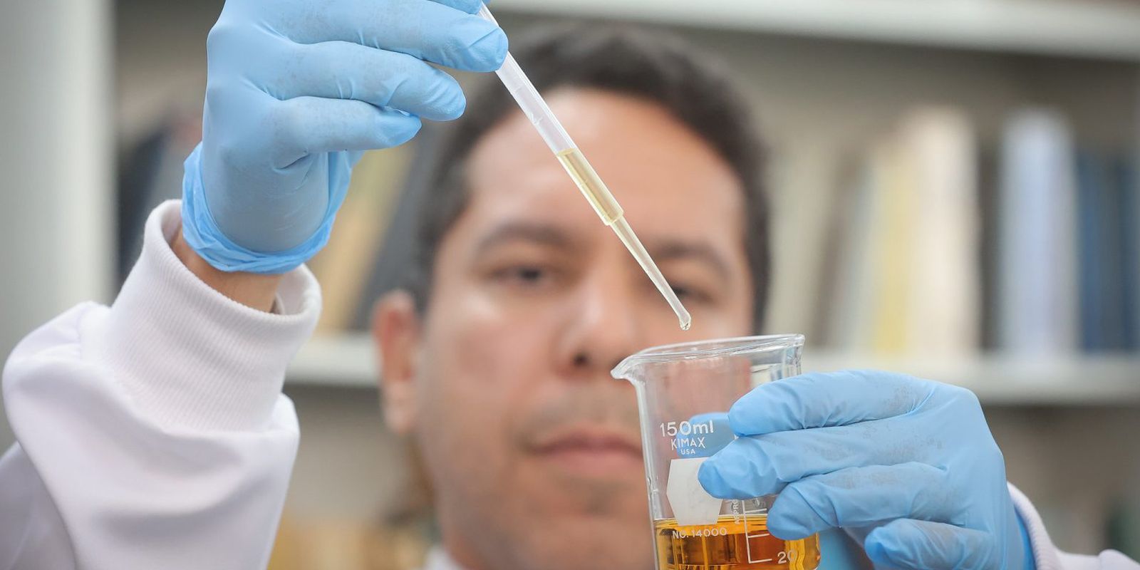 metanol:-crise-completa-um-mes-com-alerta-para-falsificacao-de-bebidas metanol:-crise-completa-um-mes-com-alerta-para-falsificacao-de-bebidas