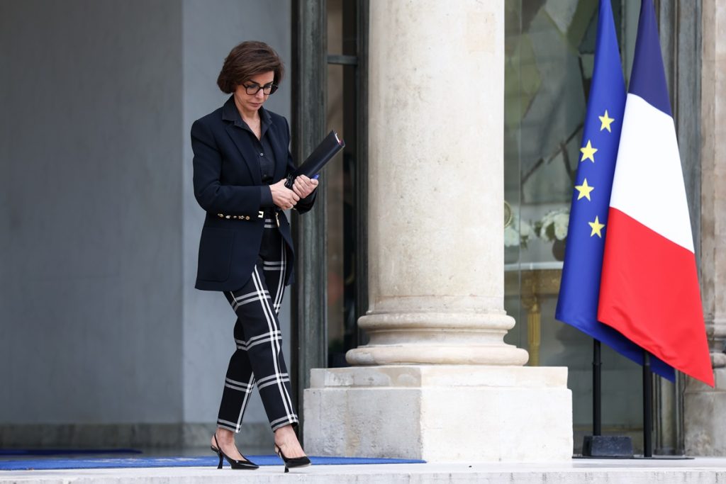 louvre:-ministra-da-franca-reconhece-falhas-que-facilitaram-roubo