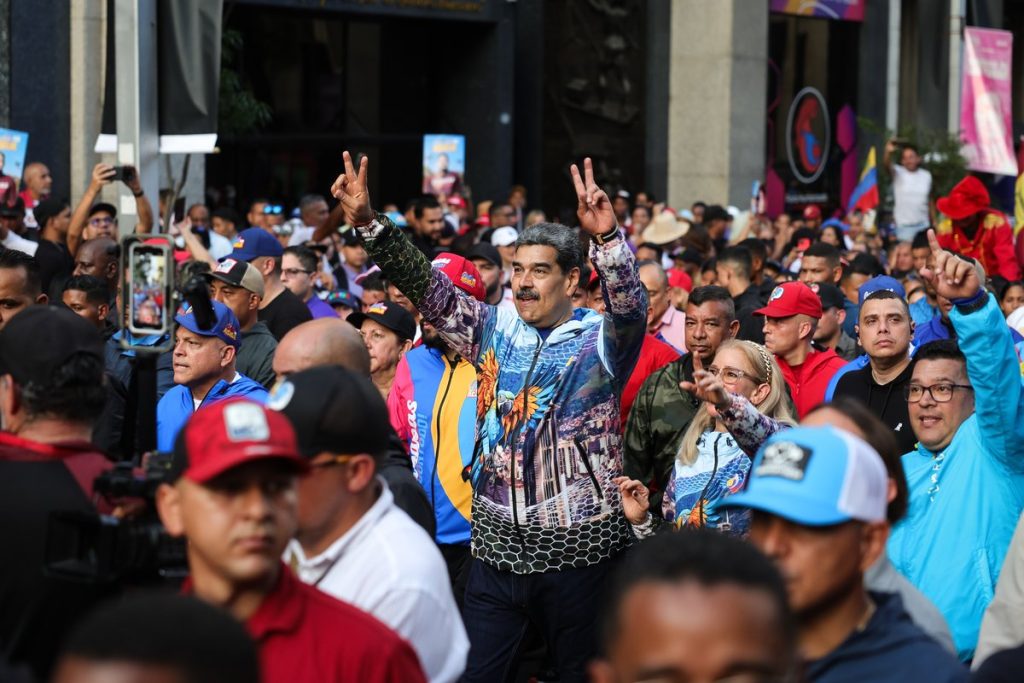 venezuela:-maduro-ameaca-com-perda-de-cidadania-quem-apoiar-os-eua