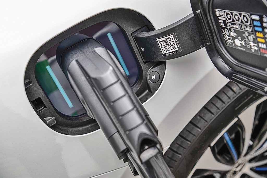 veiculos-hibridos-plug-in-emitem-quase-5x-mais-poluentes-do-que-o-declarado