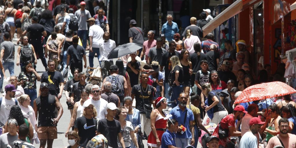 ibge-revela-nomes-e-sobrenomes-mais-comuns-do-pais;-veja-a-lista