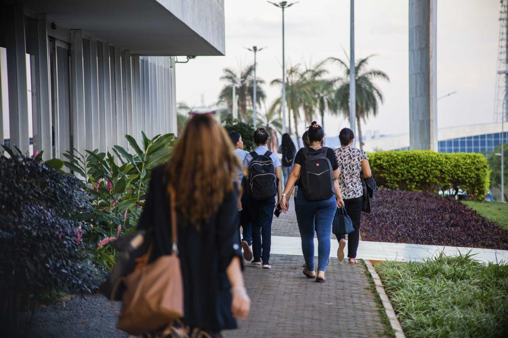com-ponto-facultativo-em-21/11,-df-tera-feriado-prolongado-de-4-dias