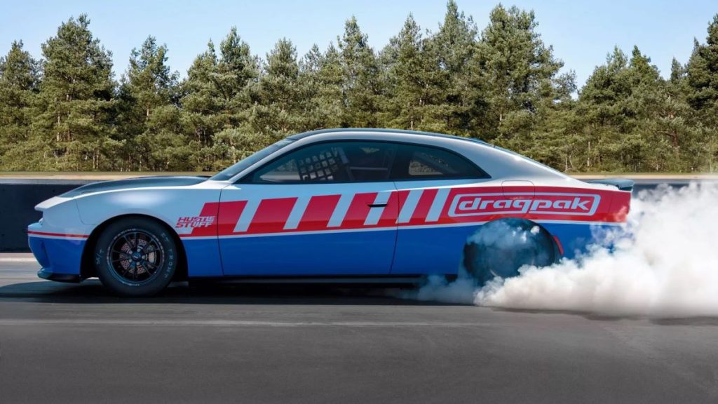 dodge-charger-volta-ao-motor-v8-hemi-por-mais-de-r$-1-milhao-e-tem-premio-para-piloto