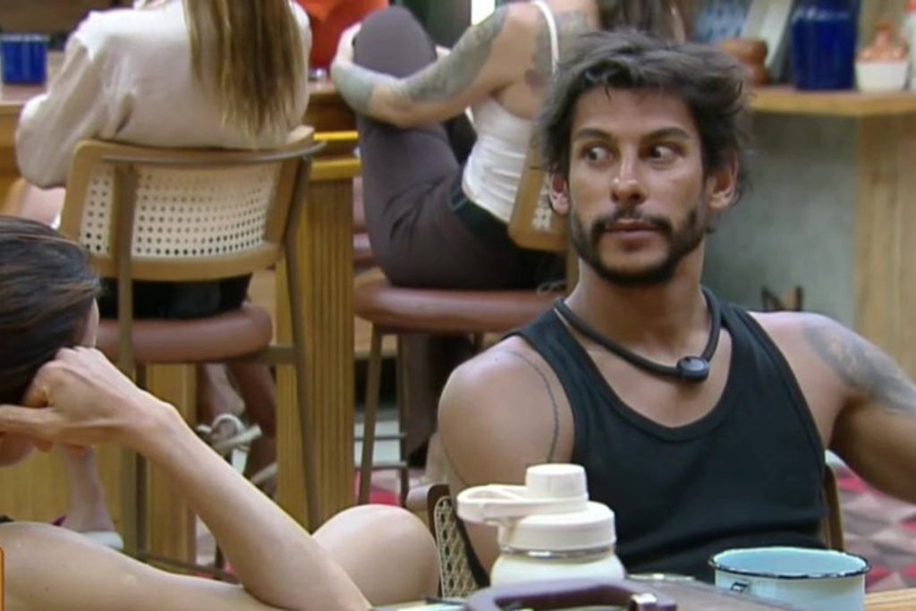 shia-surta-com-peoes-em-a-fazenda-17-apos-discussao:-veja