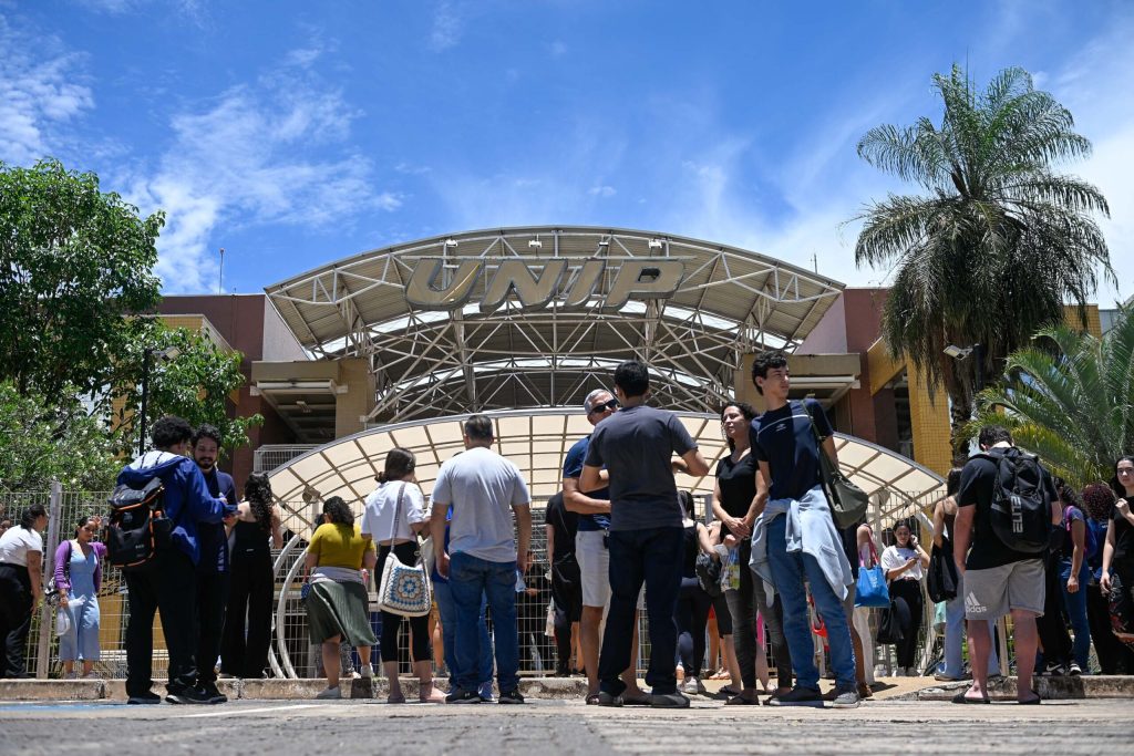 estudantes-comecam-a-lotar-escolas-do-df-para-as-provas-do-enem