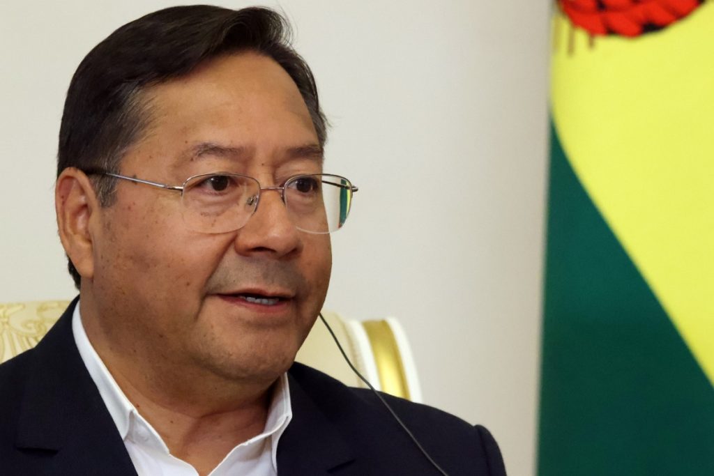 luis-arce,-ex-presidente-da-bolivia,-e-preso-acusado-de-corrupcao