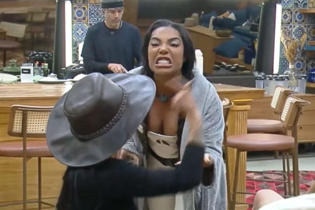 a-fazenda-17:-expulsao-de-carol-lekker-muda-eliminado.-veja-enquete