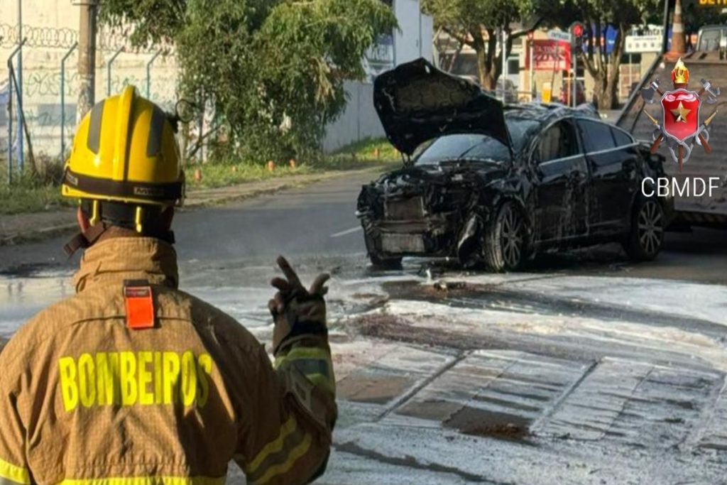 motorista-capota-carro-de-luxo-na-asa-norte-e-e-levado-ao-hospital